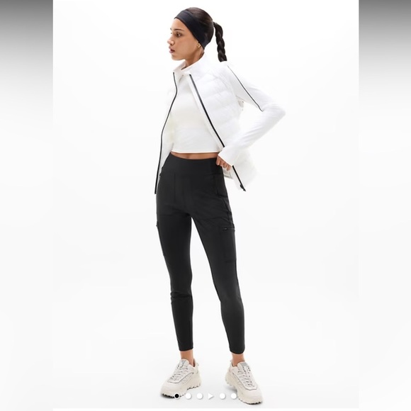 Athleta Pants - Athleta Headlands Hybrid Cargo size 10